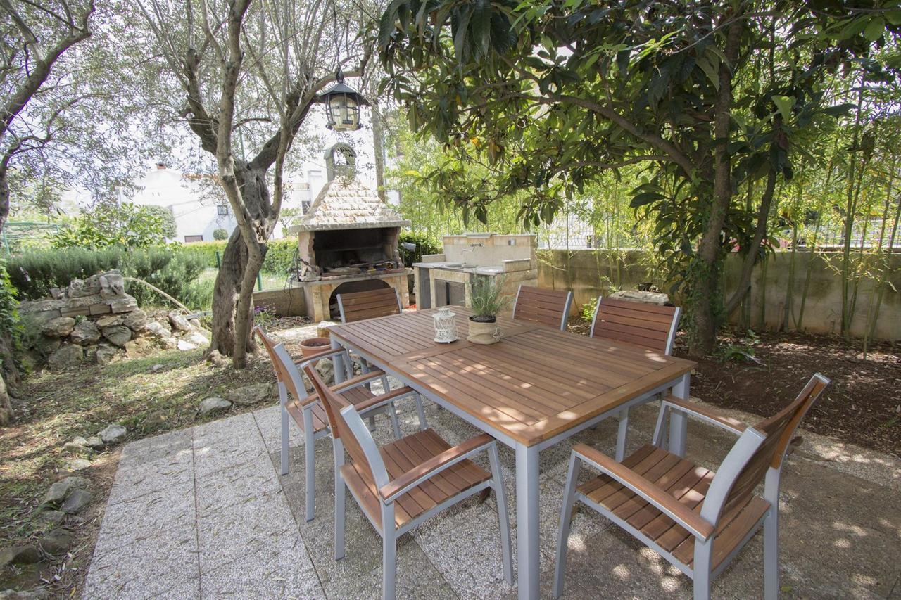Apartments Rajci 로비니 외부 사진