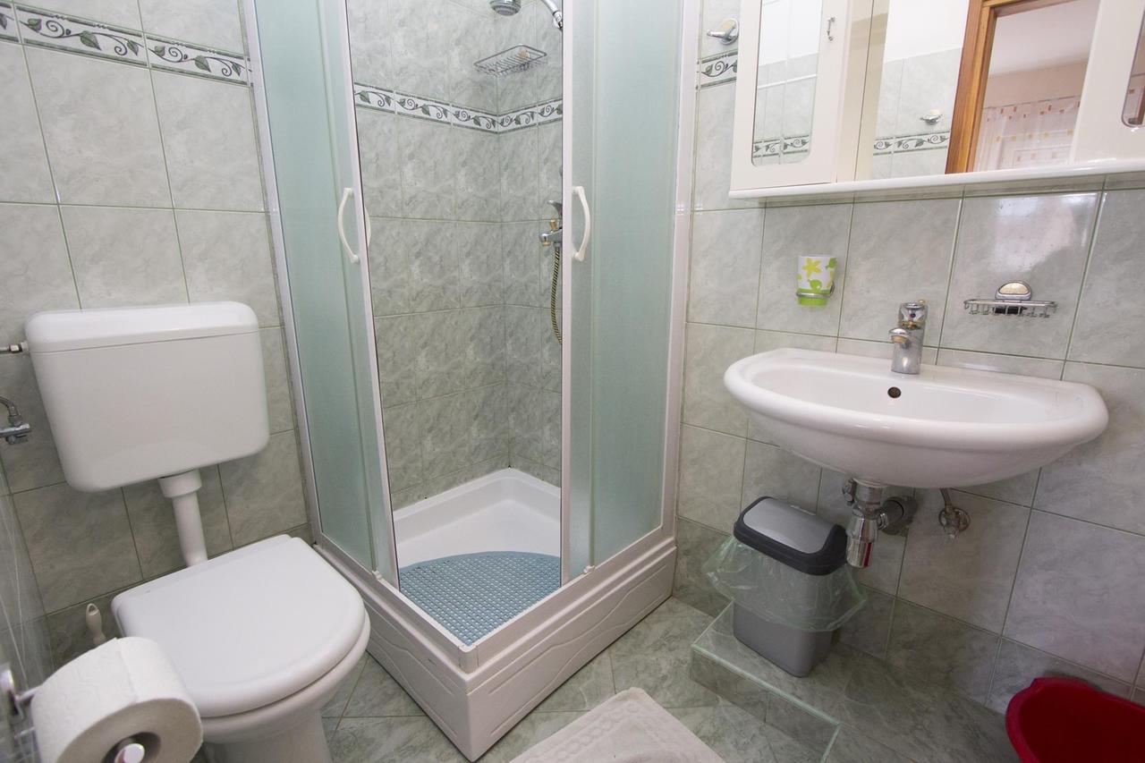 Apartments Rajci 로비니 외부 사진