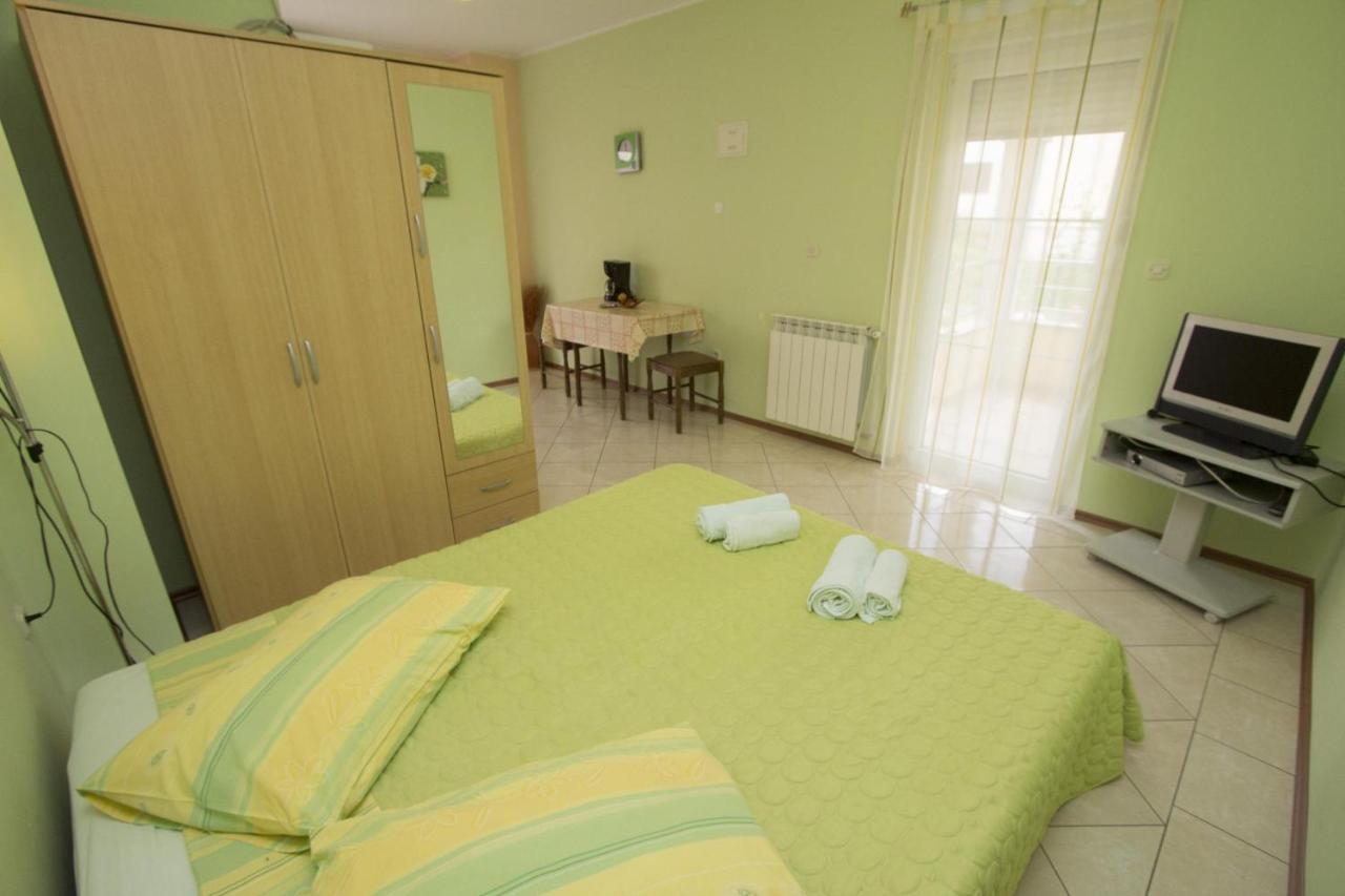 Apartments Rajci 로비니 외부 사진