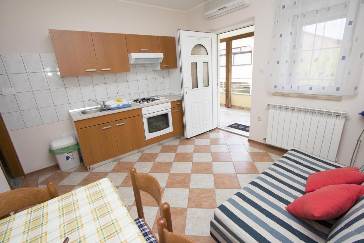 Apartments Rajci 로비니 외부 사진