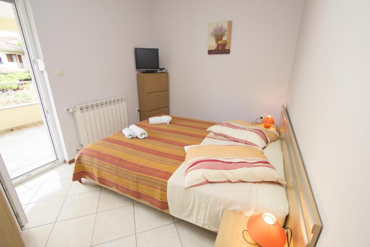 Apartments Rajci 로비니 외부 사진