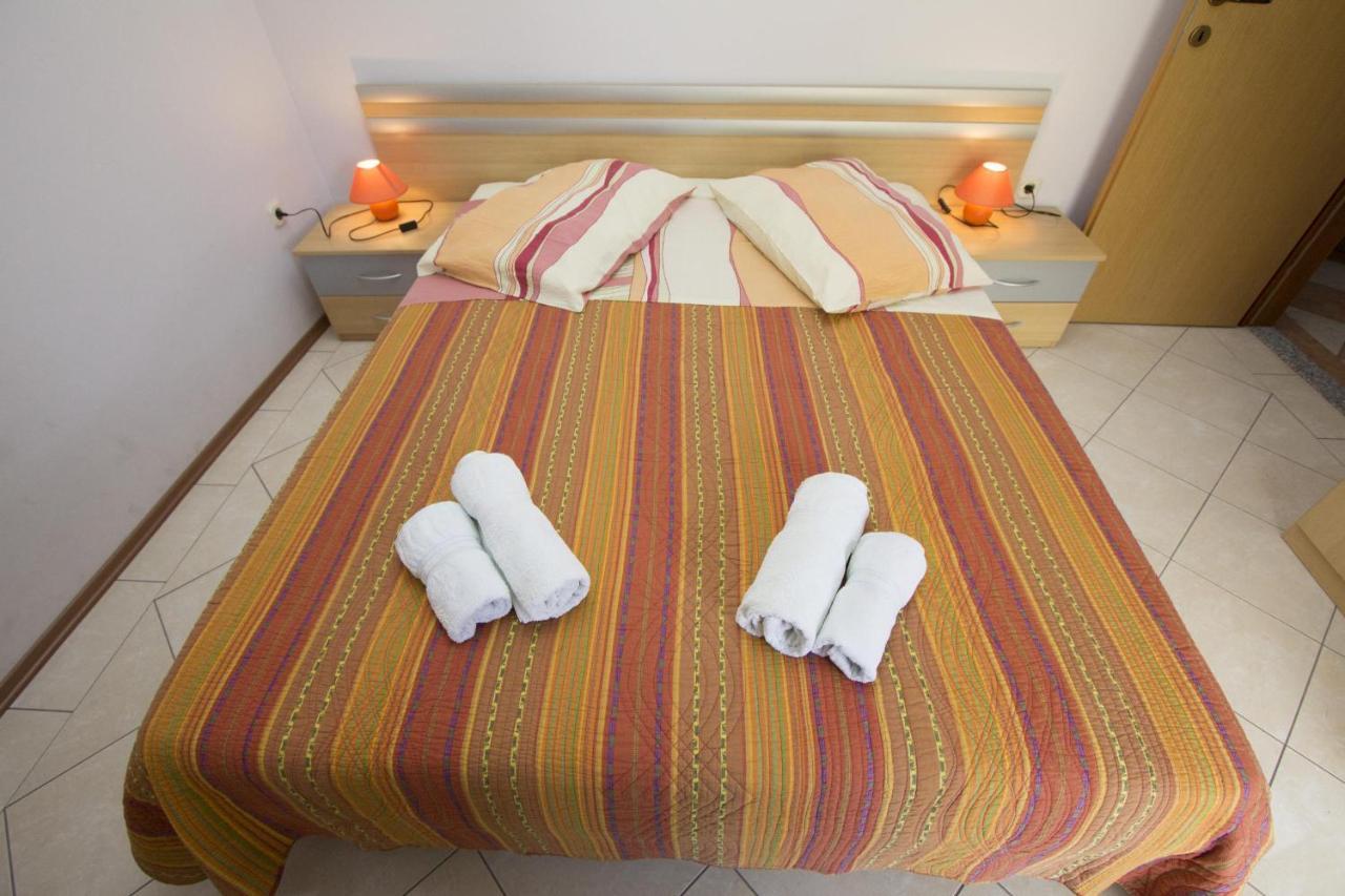 Apartments Rajci 로비니 외부 사진