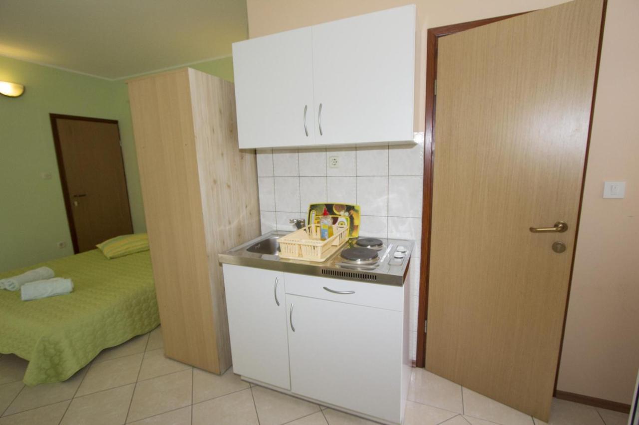 Apartments Rajci 로비니 외부 사진