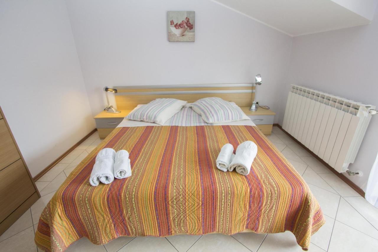 Apartments Rajci 로비니 외부 사진