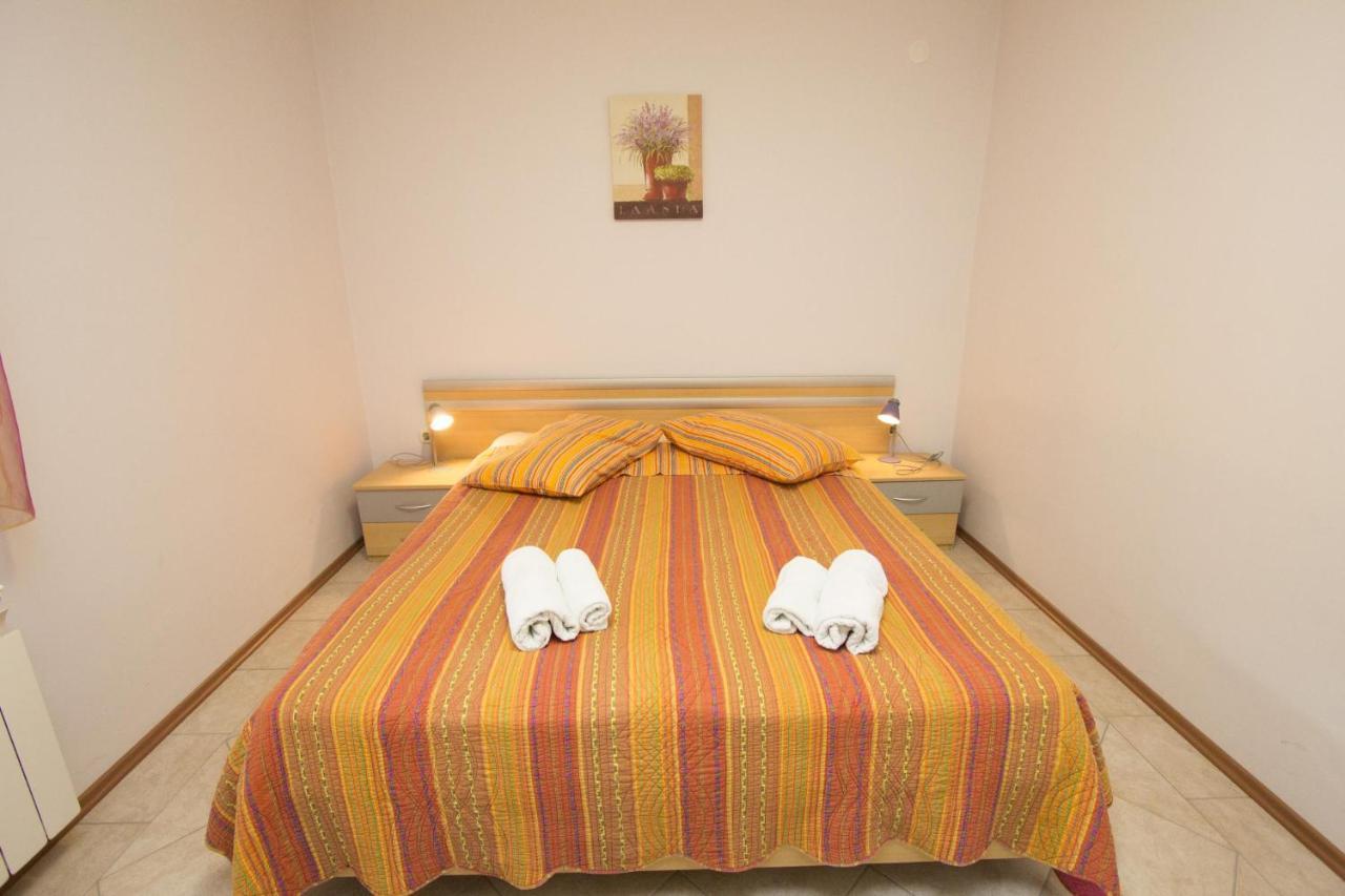 Apartments Rajci 로비니 객실 사진