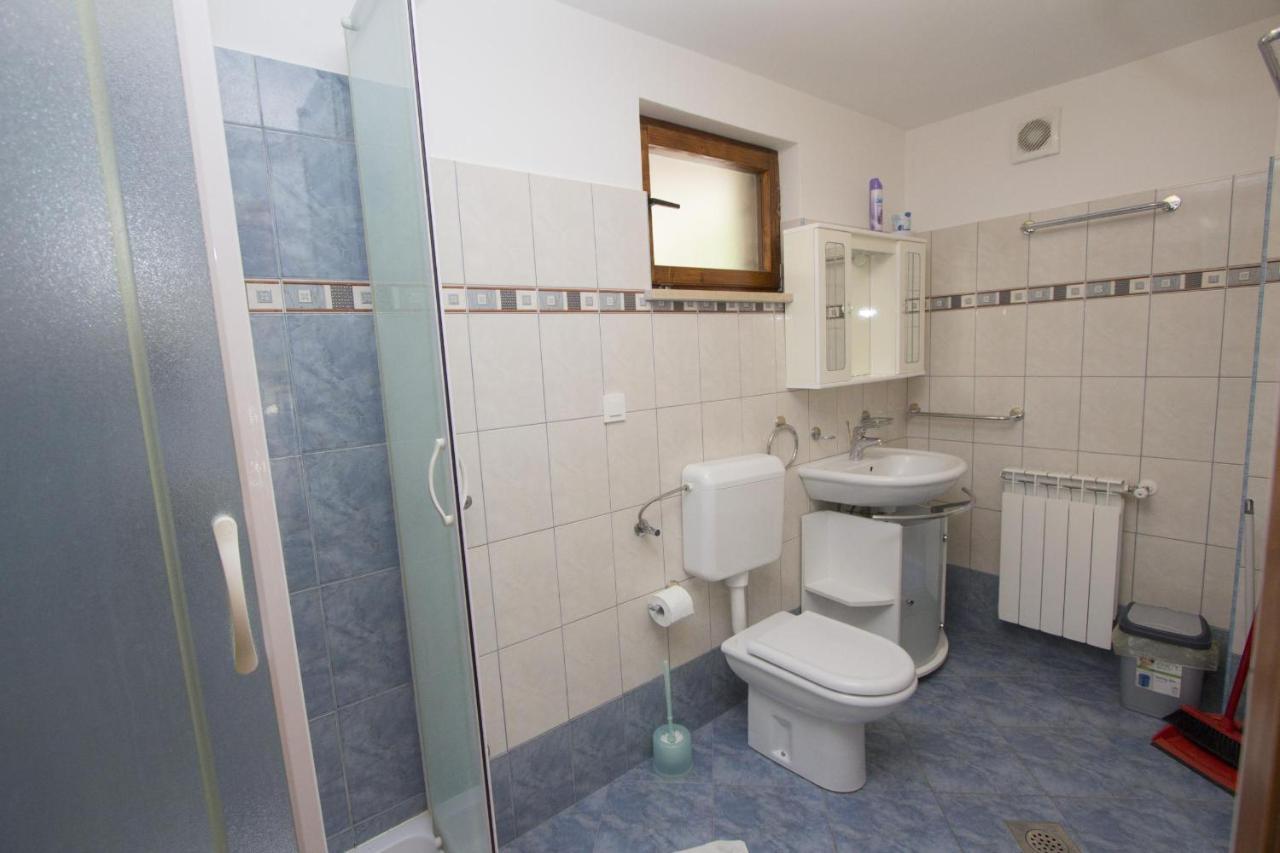 Apartments Rajci 로비니 외부 사진